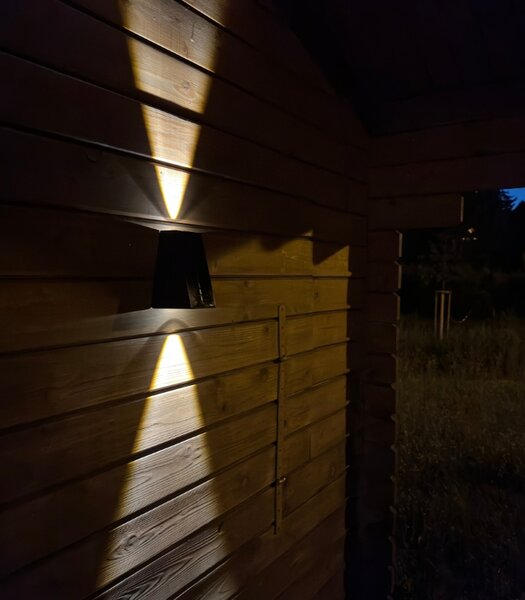TESLA lighting Tesla - LED Solární nástěnné svítidlo 50lm, 1300mAh, 3000K