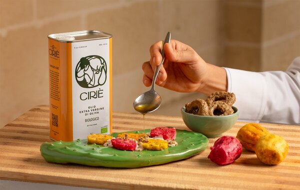 Extra panenský olivový olej BIO 1000 ml plech – italský prémiový olivový olej na vaření a saláty, BIOLOGICO CIRIE’