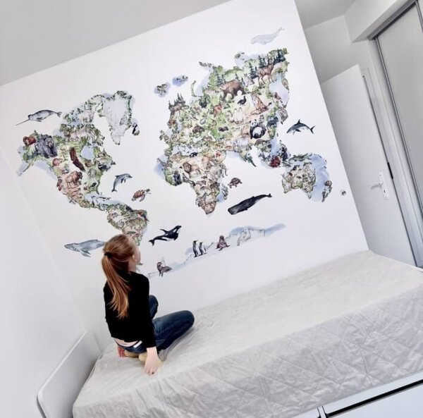 INSPIO-textilní přelepitelná samolepka - Mapa světa na zeď se 150 zvířaty - samolepka s možností přemístění