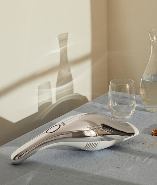 Alessi designový ruční vysavač Handheld Vacuum Cleaner