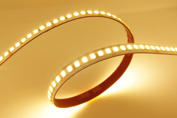 LED pásek 14,4W/m, 210LED/m, 24V, IP20, CRI>90, SMD2835 Barva světla: Teplá bílá, 3000K