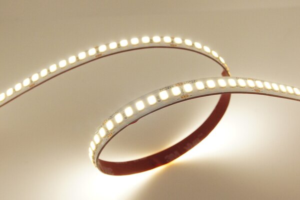 LED pásek 14,4W/m, 210LED/m, 24V, IP20, CRI>90, SMD2835 Barva světla: Teplá bílá, 3000K