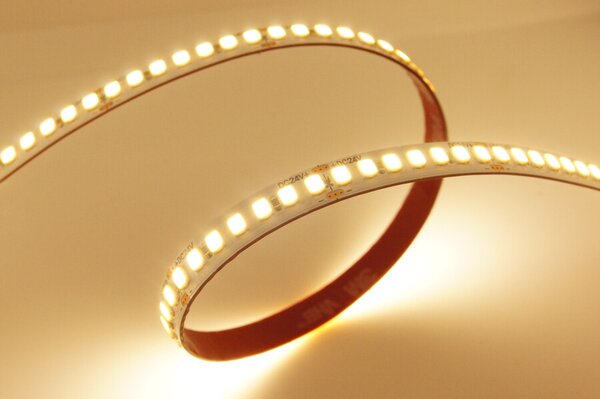 LED pásek 14,4W/m, 210LED/m, 24V, IP20, CRI>90, SMD2835 Barva světla: Teplá bílá, 3000K