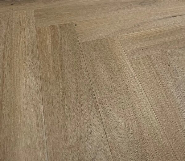 CANADIAN DESIGN Herringbone classic Dub jagerndorf 8594187739430 - 0.94 m2
