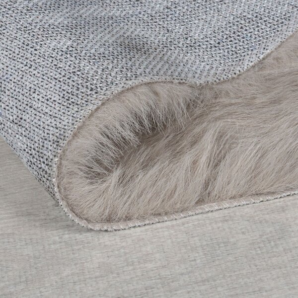Hnědá syntetická kožešina 80x150 cm Alpine Faux Fur – Flair Rugs