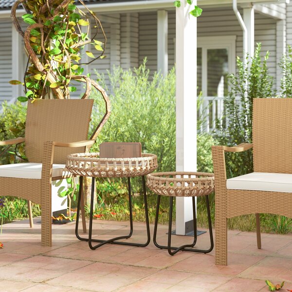 Outsunny 2dílná Sada Bočních Stolů Polyrattan Ø60/41 cm kulatý zahradní stůl s X nohami a nastavitelnými podložkami pro venkovní balkonový stůl, kavár