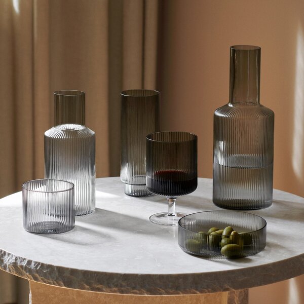 FERM LIVING Vysoké skleničky Ripple, Smoked Grey, sada 4 kusů