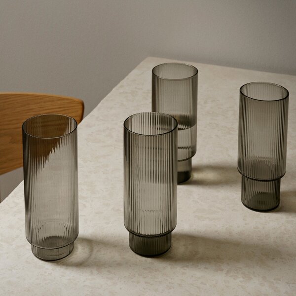FERM LIVING Vysoké skleničky Ripple, Smoked Grey, sada 4 kusů