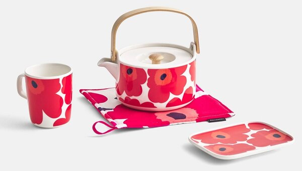 Marimekko Čtvercová chňapka Pieni Unikko, červeno-bílá