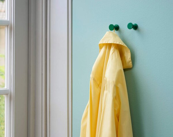 HAY Věšák Bolt Hook Set 2 ks, green