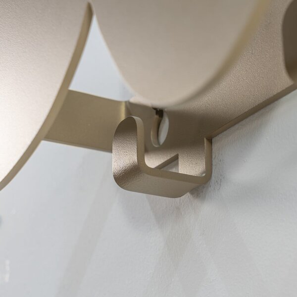 Béžový kovový nástěnný věšák 58 cm Tumulo – Spinder Design