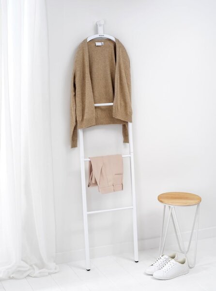 Bílý ocelový němý sluha Linn Dressboy – Brabantia