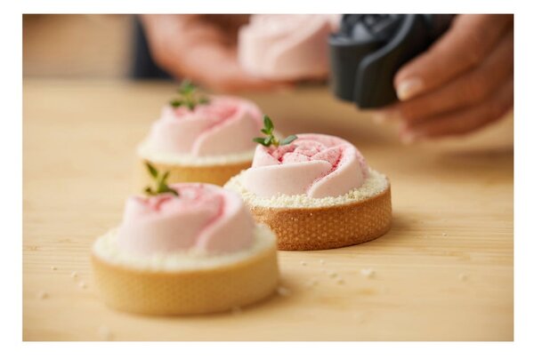 Silikonové formy na pečení muffinů v sadě 6 ks Rose – Blomsterbergs