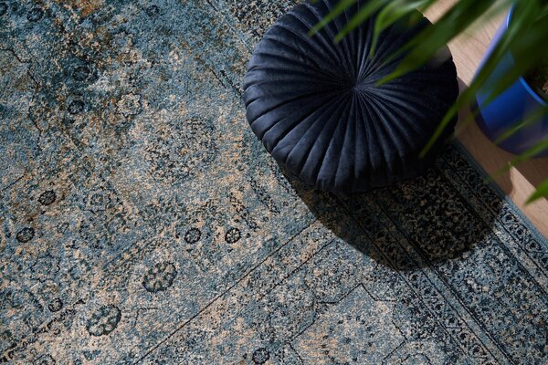 Kusový koberec vlněný Dywilan Omega Mamluk Dark Blue modrý Rozměr: 135x200 cm