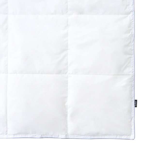 Přikrývka Kachní prachové peří Lehce hřejivá KRIVAN 200 x 200 cm