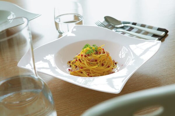 Villeroy & Boch 10-2525-2698 Talíř na těstoviny NewWave 28 cm