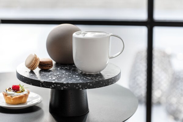 Villeroy & Boch 10-4264-9651 Hrnek NewMoon s uchem 390 ml