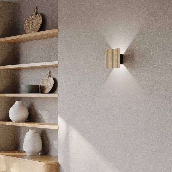 Elobra LED nástěnné světlo Inka S, dub/černá, dřevo, výška 15 cm, stmívatelný, Světlé dřevo, Obývací pokoj / jídelna, Dřevo, Moderní