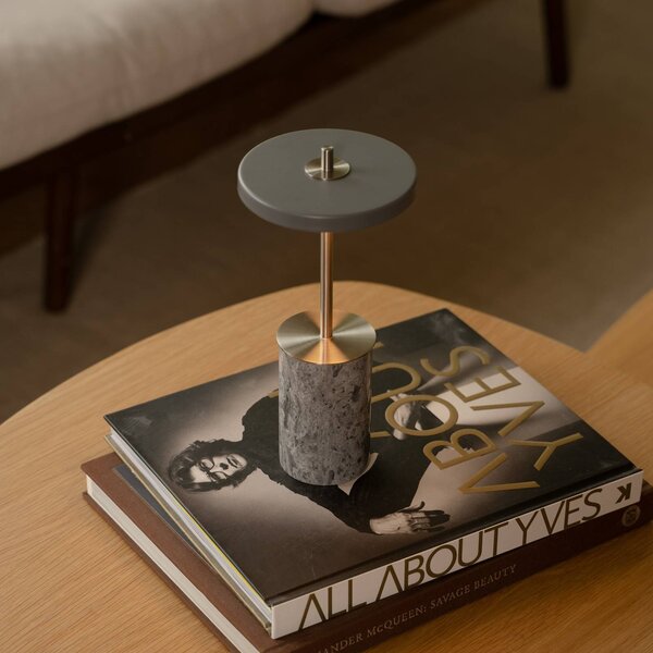 UMAGE Akumulátorová lampa Asteria MOVE MINI, mramorově šedá/ocel, IP44, stmívatelný, Hliník / šedá / zinek, Obývací pokoj / jídelna, Kámen, Design