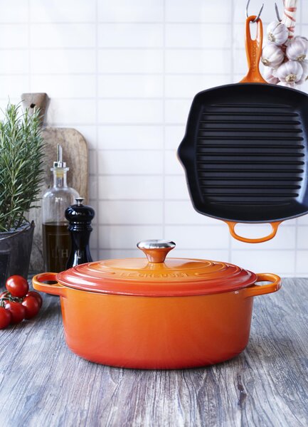 Le Creuset 21178295412430 Pekáč Signature oválný 29 cm světlý šedý