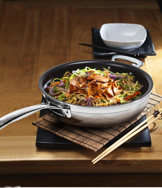 Le Creuset 96200328001000 Pánev 3-ply s rukojetí a nepřilnavým povrchem 28 cm