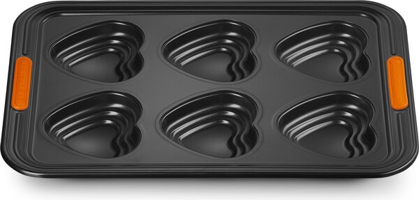 Le Creuset 46053000010000 Forma na muffiny na 6 ks Heart s nepřilnavým povrchem