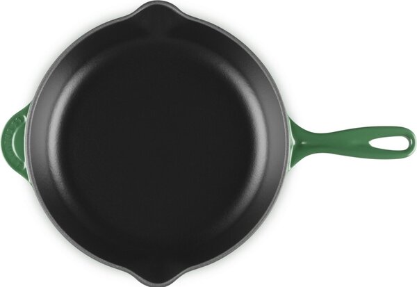 Le Creuset 20124261600460 Pánev na smažení a servírování Juniper 26 cm, tmavě zelená
