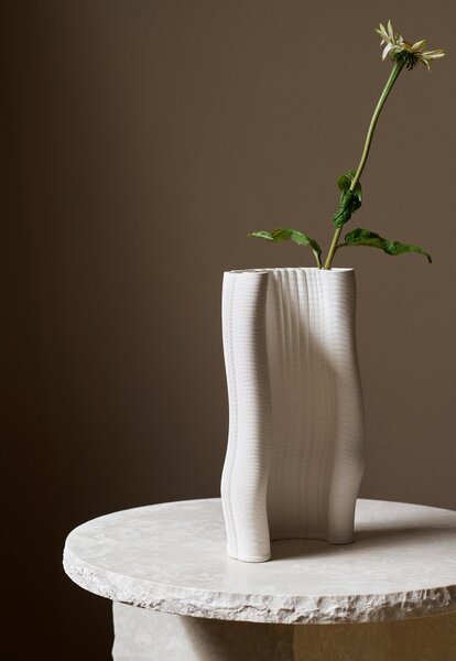 Ferm Living 1104266244 Váza Moire 30 cm krémová