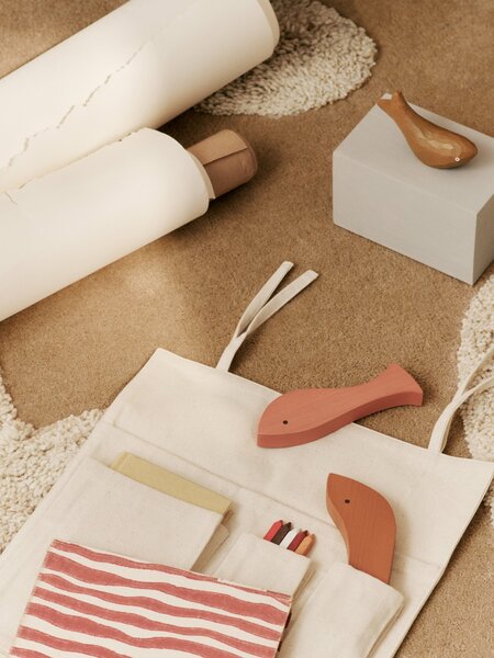 Ferm Living 1104271127 Organizér na zeď Canvas 27 x 32 cm barevný