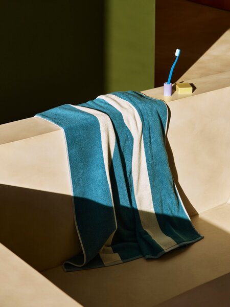 Hay AF778-E154-AF61 Osuška Stripe s pruhy 100 x 150 cm, bordó