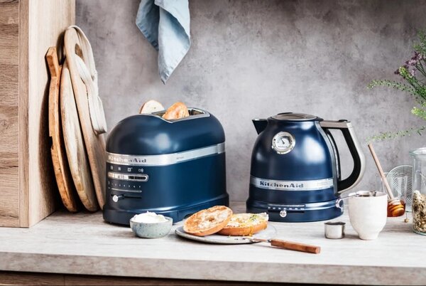 Rychlovarná konvice KitchenAid 5KEK1522 - královská červená