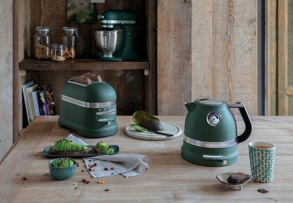Rychlovarná konvice KitchenAid 5KEK1522 - mandlová