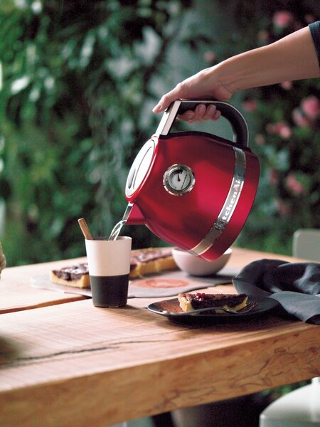 Rychlovarná konvice KitchenAid 5KEK1522 - mandlová