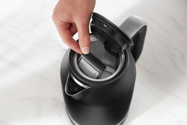 Rychlovarná konvice KitchenAid 5KEK1701 - královská červená