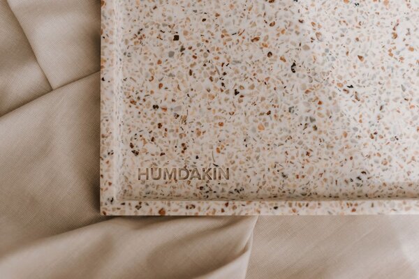 Humdakin 327 Dekorativní podnos Terrazzo 20 x 30 cm béžový