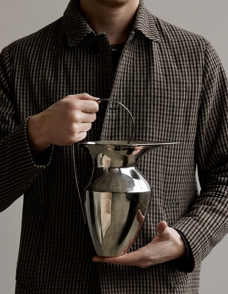 Džbán z nerezové oceli Etruscan Pitcher 30 cm