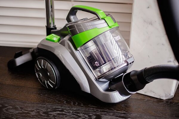 Podlahový bezsáčkový vysavač TEESA VACUUM GREEN TSA5015, zelený