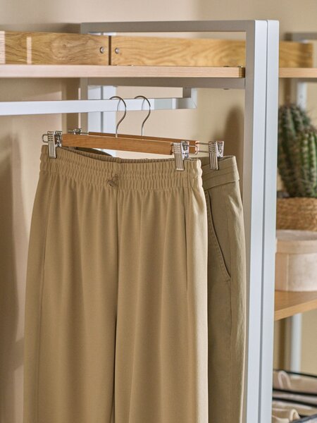 Sinsay - Dřevěná ramínka s klipsy 2 pack - béžová