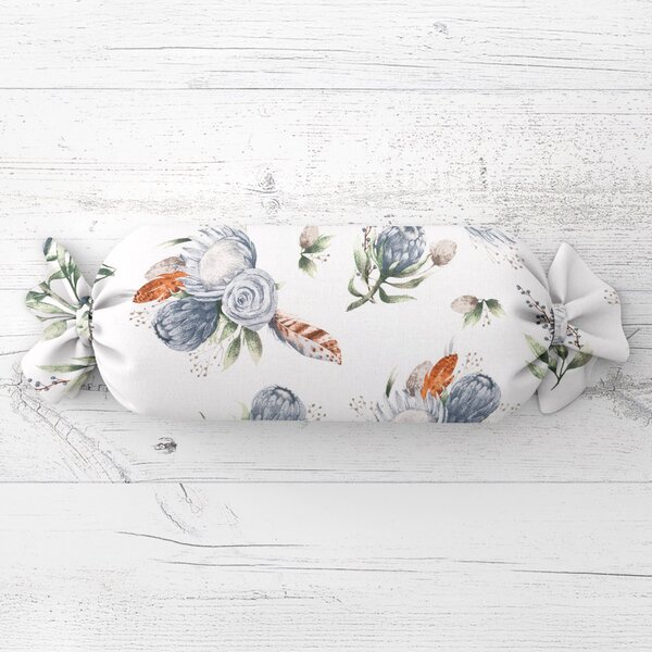 Biante Polštář válec bonbon Sandra SA-707 Modré květy Protea na bílém 15x40 cm