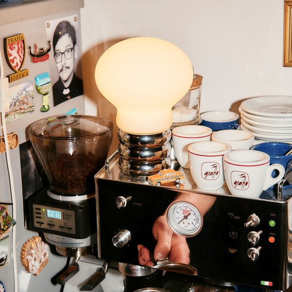 Stolní lampa Ingo Maurer, B.Bulb, stmívatelné, Metalická, Obývací pokoj, Kov, Design