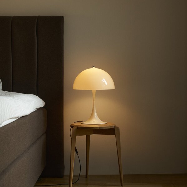 Stolní lampa Louis Poulsen, Panthella 320, Béžová, Obývací pokoj, Plast, Moderní