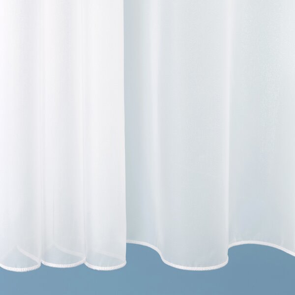 Bílá hladká perleťově lesklá záclona/organza s olůvkem ZAC-032 výška 325 cm Pouze metráž