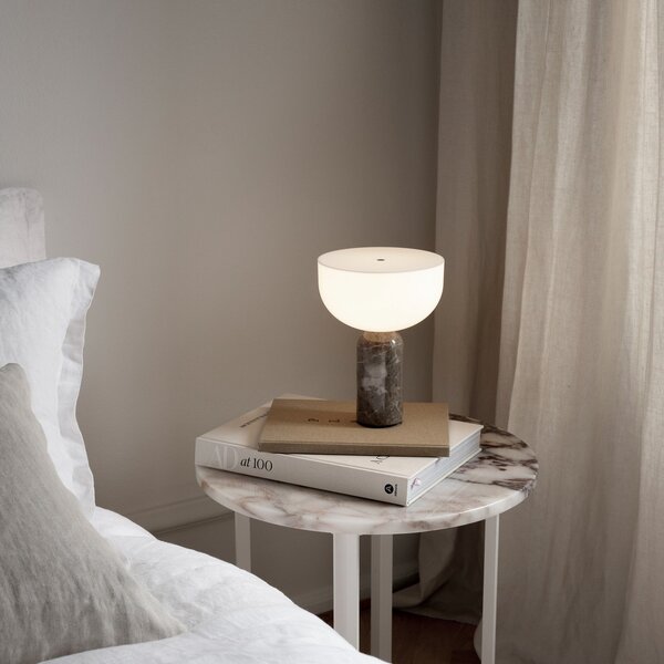 Stolní lampa New Works, Kizu Portable, stmívatelné, Šedá, Obývací pokoj, Mramor, Design