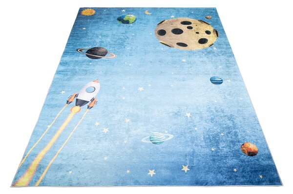 Makro Abra Dětský kusový koberec vhodný k praní BAMBINO 2698 Vesmír Raketa Planety pogumovaný modrý Rozměr: 80x150 cm