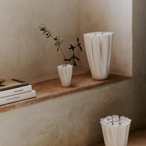 FERM LIVING Váza Dedali, H18, Off-White