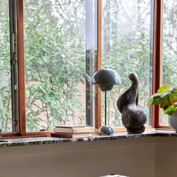 Stolní lampa &Tradition, Flowerpot VP3, Šedá, Obývací pokoj, Kov, Design