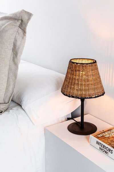 SUMBA černá/ratan mini stolní lampa - FARO