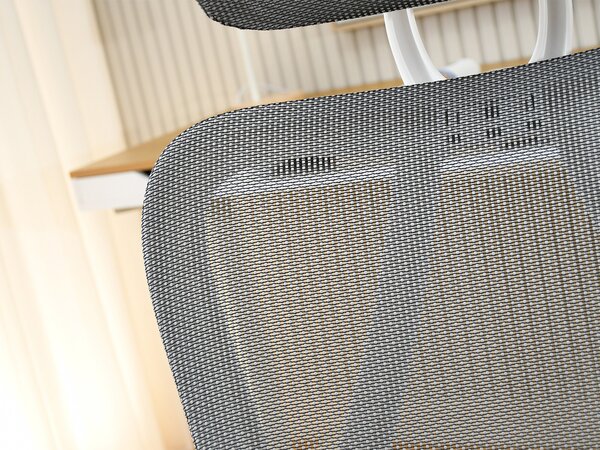 Kancelářské křeslo Derenis (šedá + bílá). Akce -15%