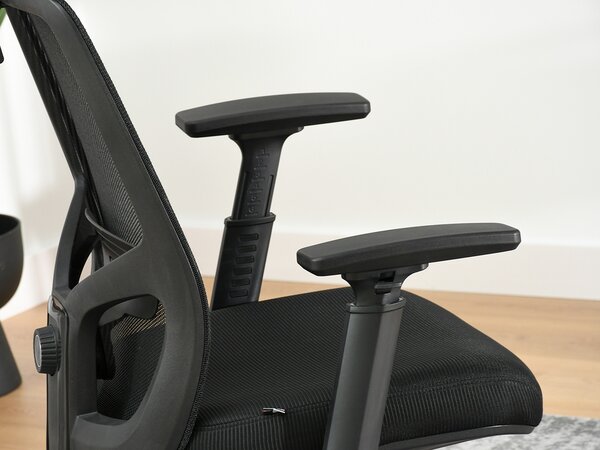Kancelářské křeslo Largindo (černá). Akce -15%