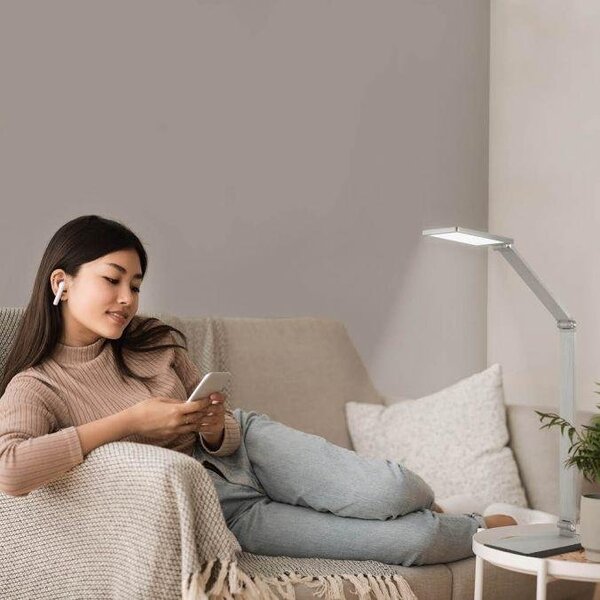 Paul Neuhaus Stolní LED lampa Q-HANNES, 10W, v.76 cm, ZigBee, CCT 2700-5000K